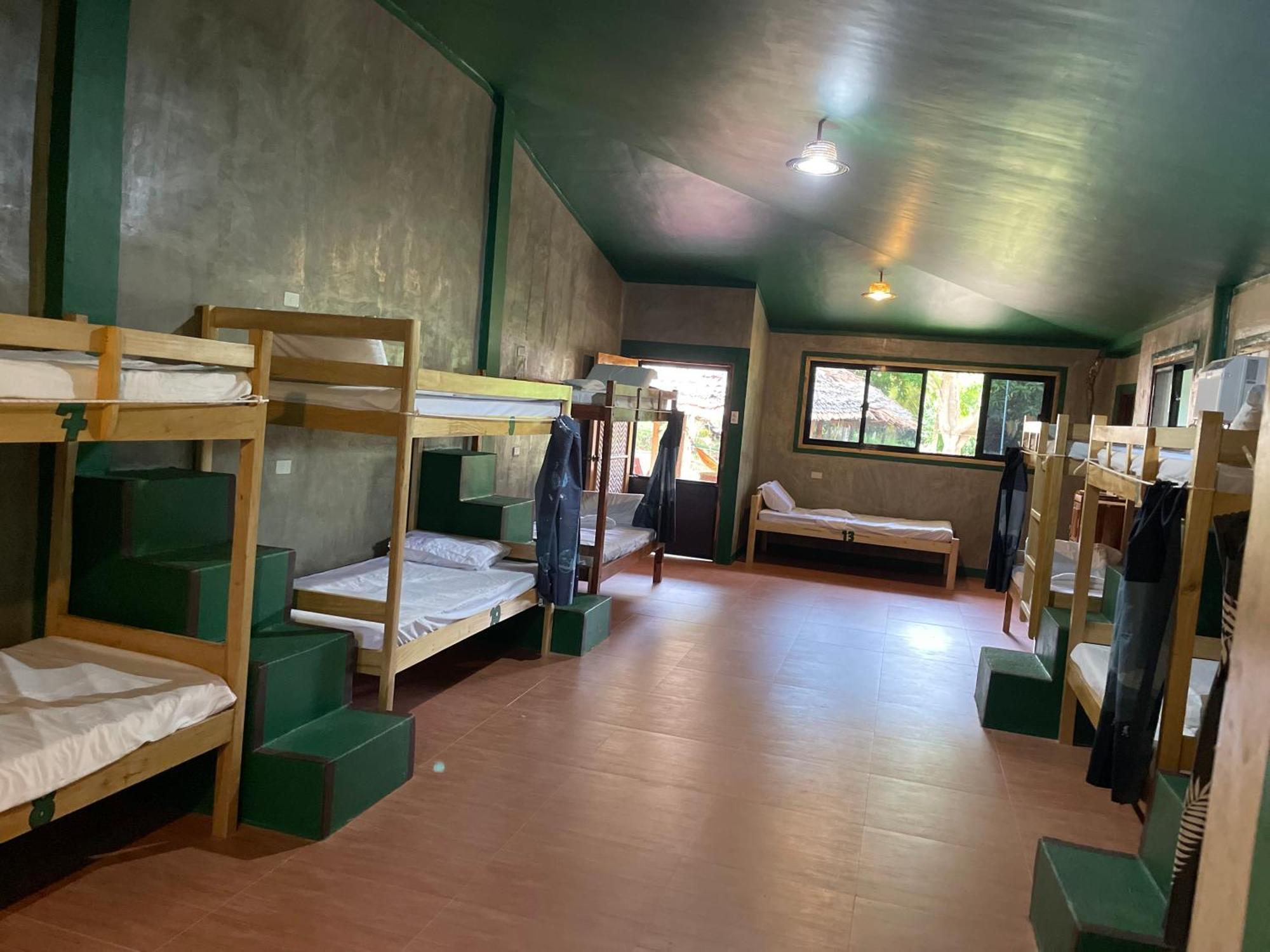Chelle'S Guesthouse And Backpackers Сикихор Экстерьер фото
