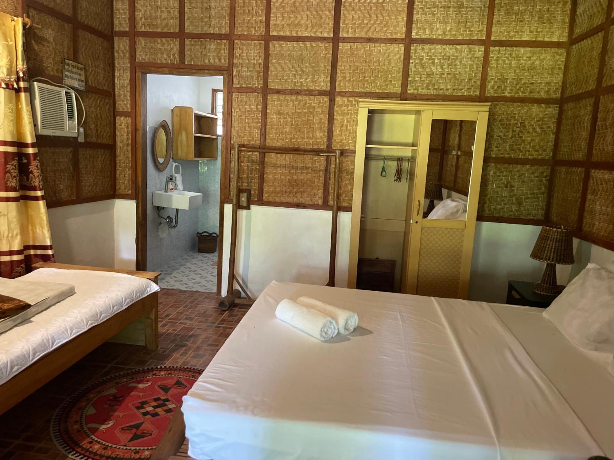 Chelle'S Guesthouse And Backpackers Сикихор Экстерьер фото