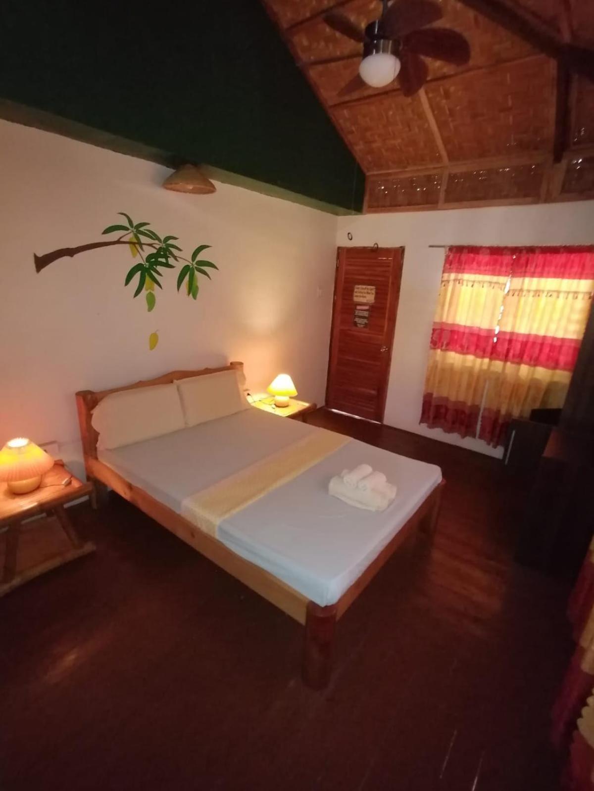 Chelle'S Guesthouse And Backpackers Сикихор Экстерьер фото