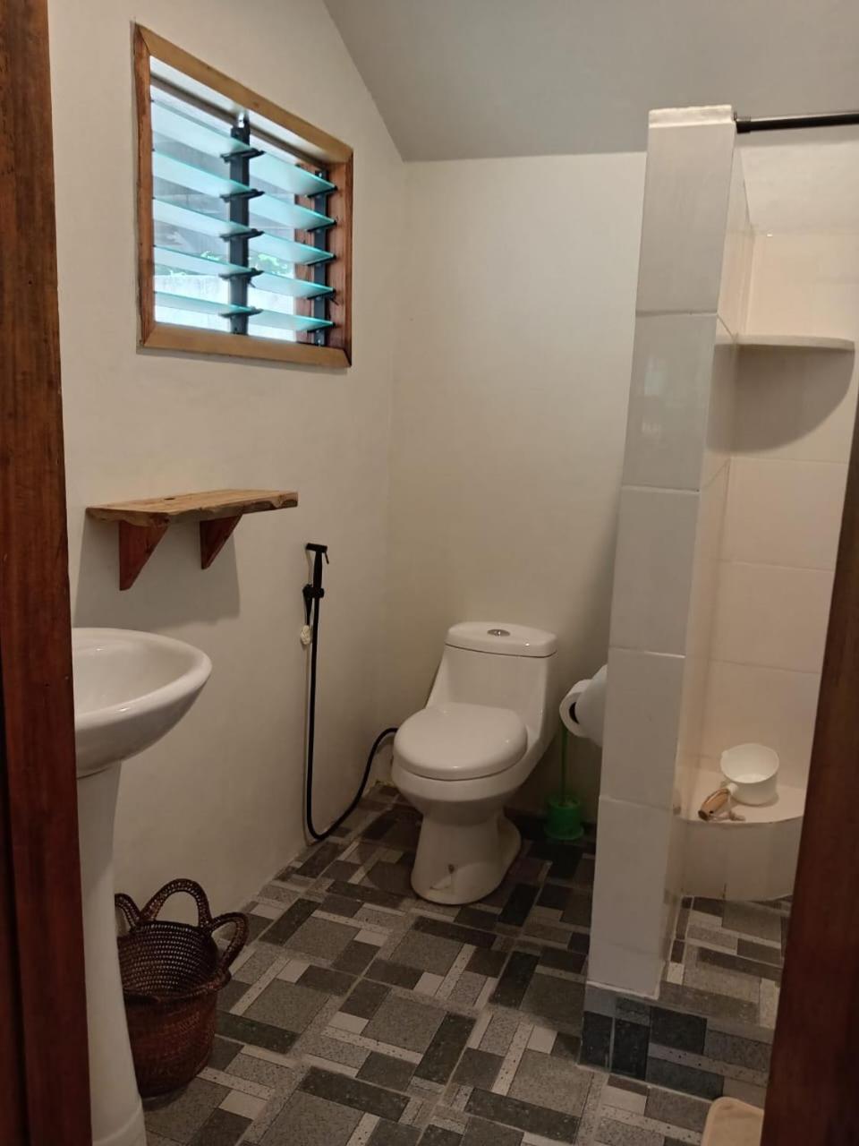 Chelle'S Guesthouse And Backpackers Сикихор Экстерьер фото